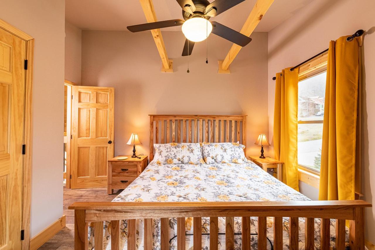 The Red Fox Cabin Villa Maggie Valley Dış mekan fotoğraf