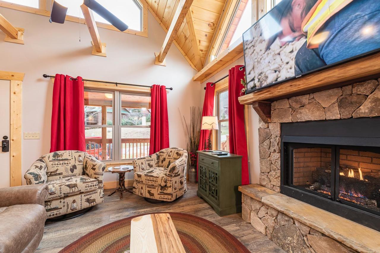 The Red Fox Cabin Villa Maggie Valley Dış mekan fotoğraf