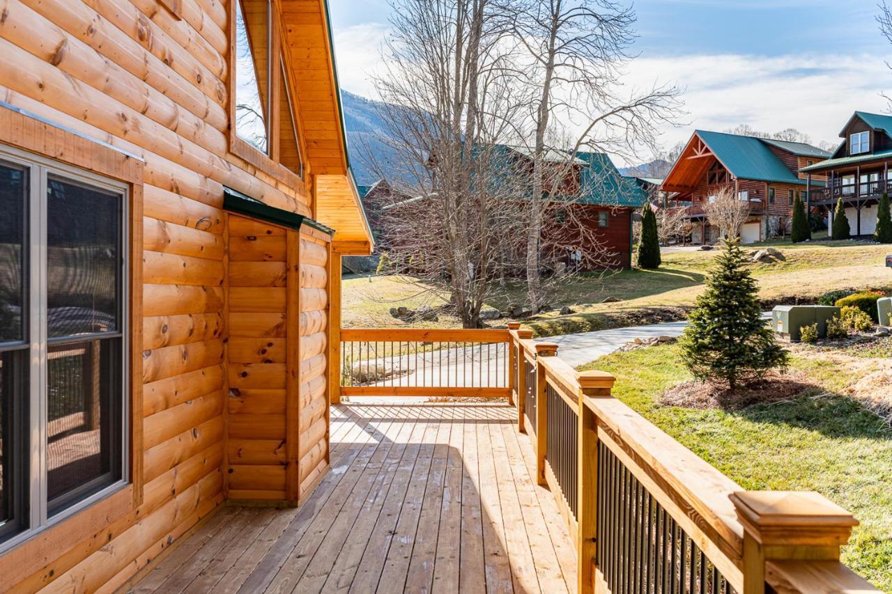 The Red Fox Cabin Villa Maggie Valley Dış mekan fotoğraf